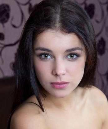 Полина